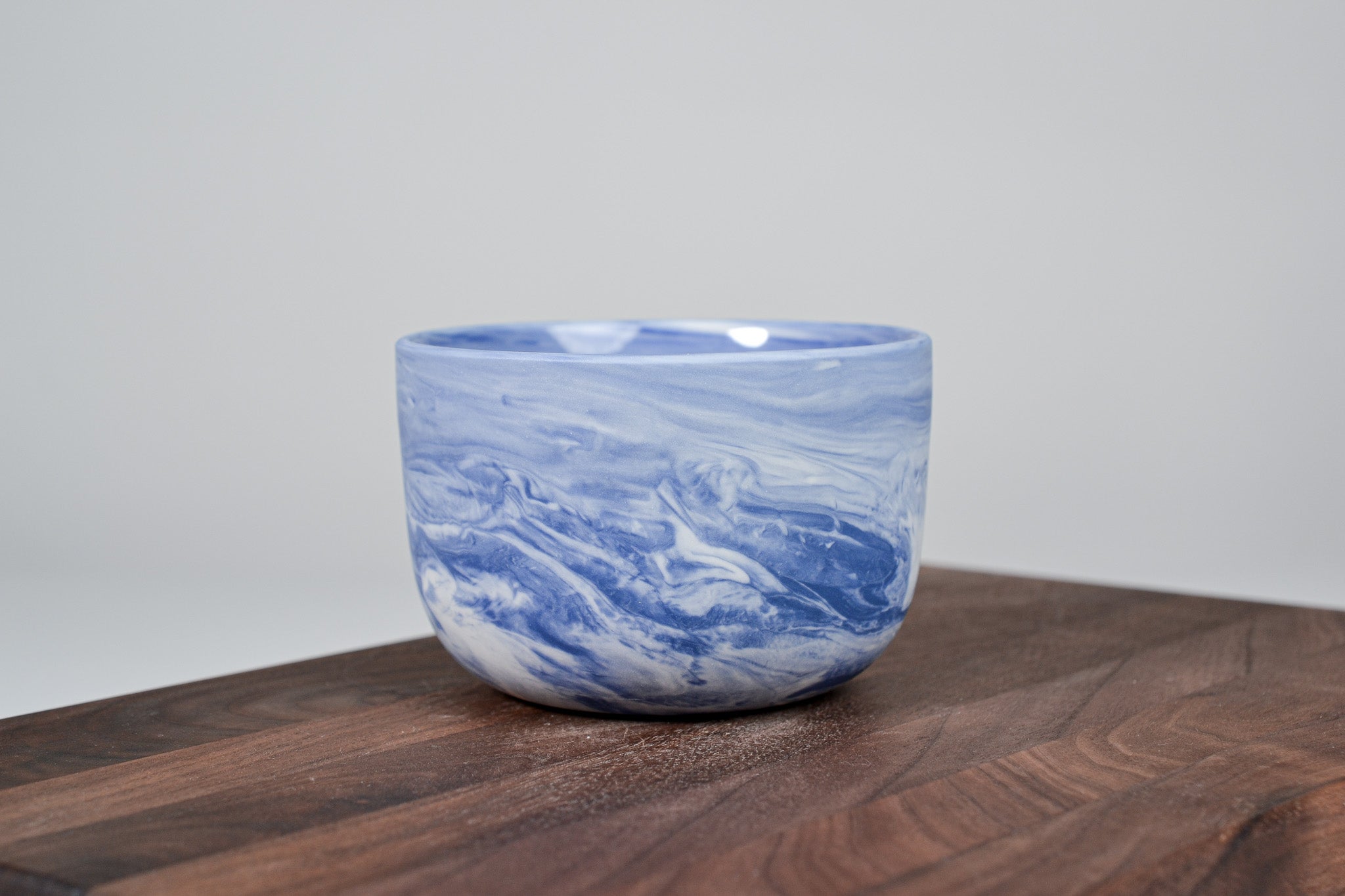 Kávový hrnek z porcelánu - Flow - 280 ml - modrý porcelán