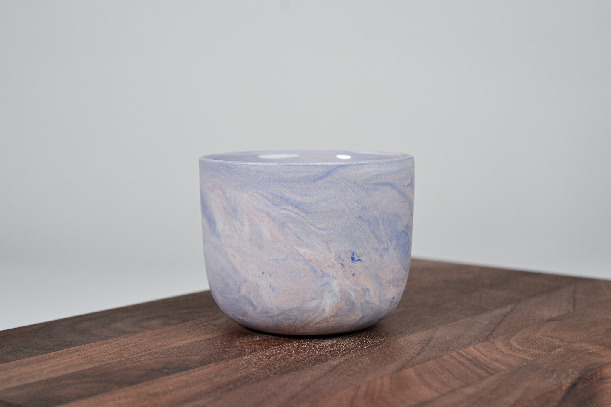 Kávový hrnek z porcelánu - Flow - červánkový - 200 ml