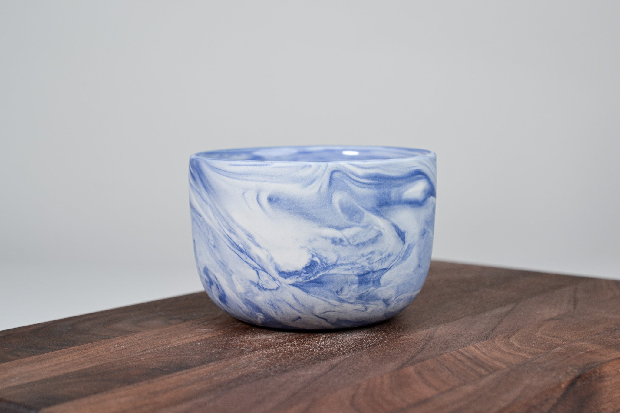 Kávový hrnek z porcelánu - Flow - 280 ml - modrý porcelán