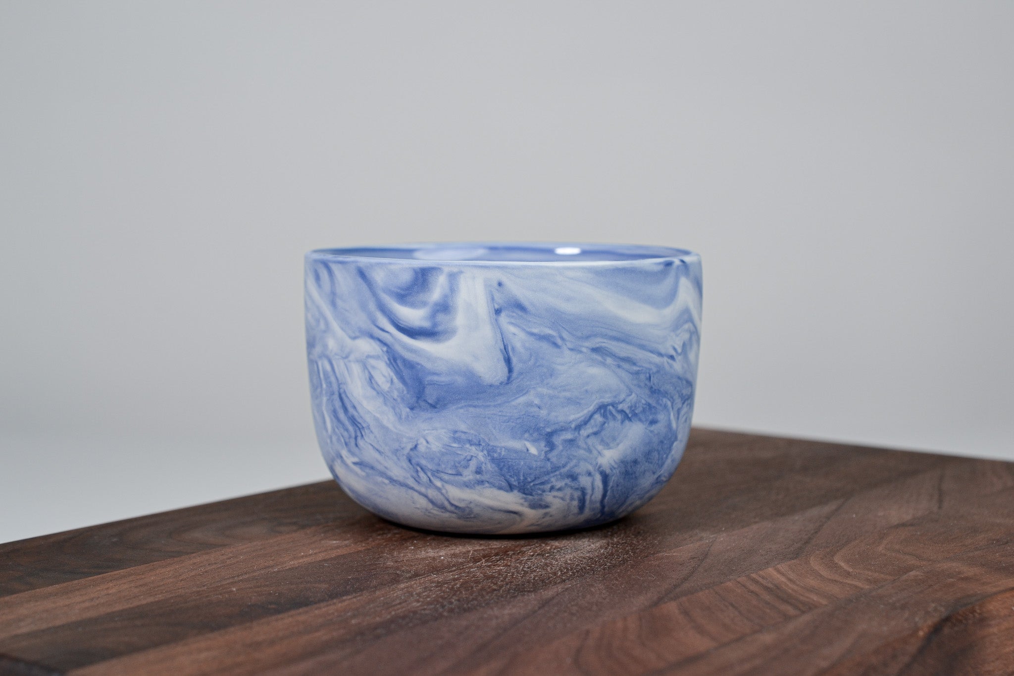 Kávový hrnek z porcelánu - Flow - 280 ml - modrý porcelán