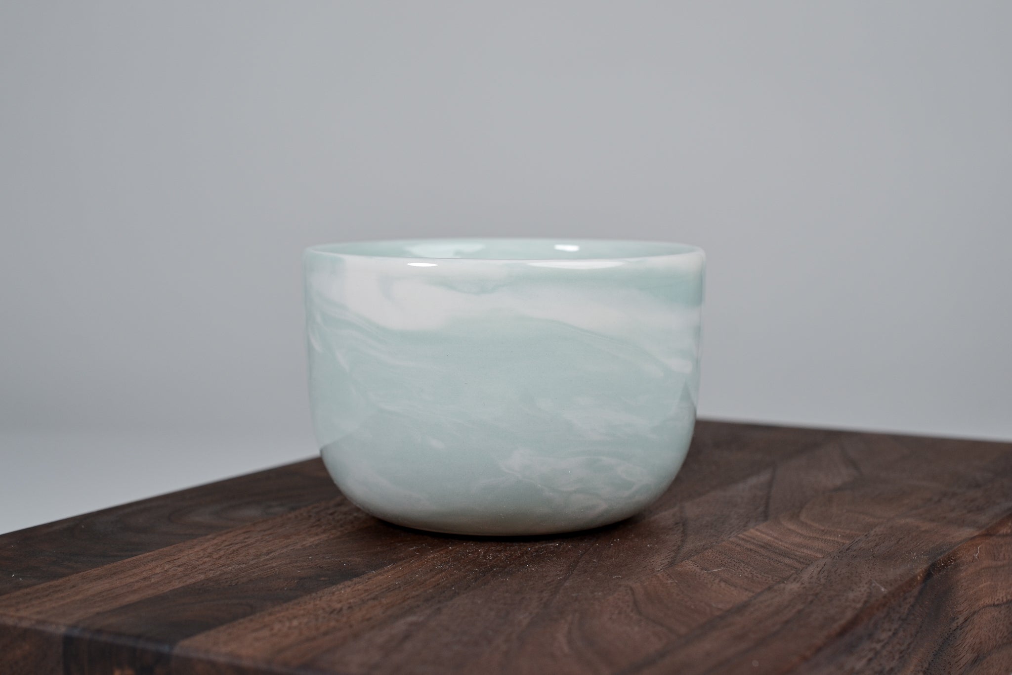 Kávový hrnek z porcelánu - Flow - 280 ml - tyrkysový porcelán - lesklá verze