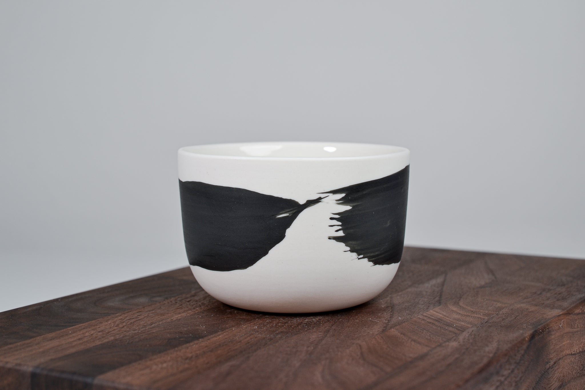 Černá linka - Jednoduchý kávový hrnek - 280 ml
