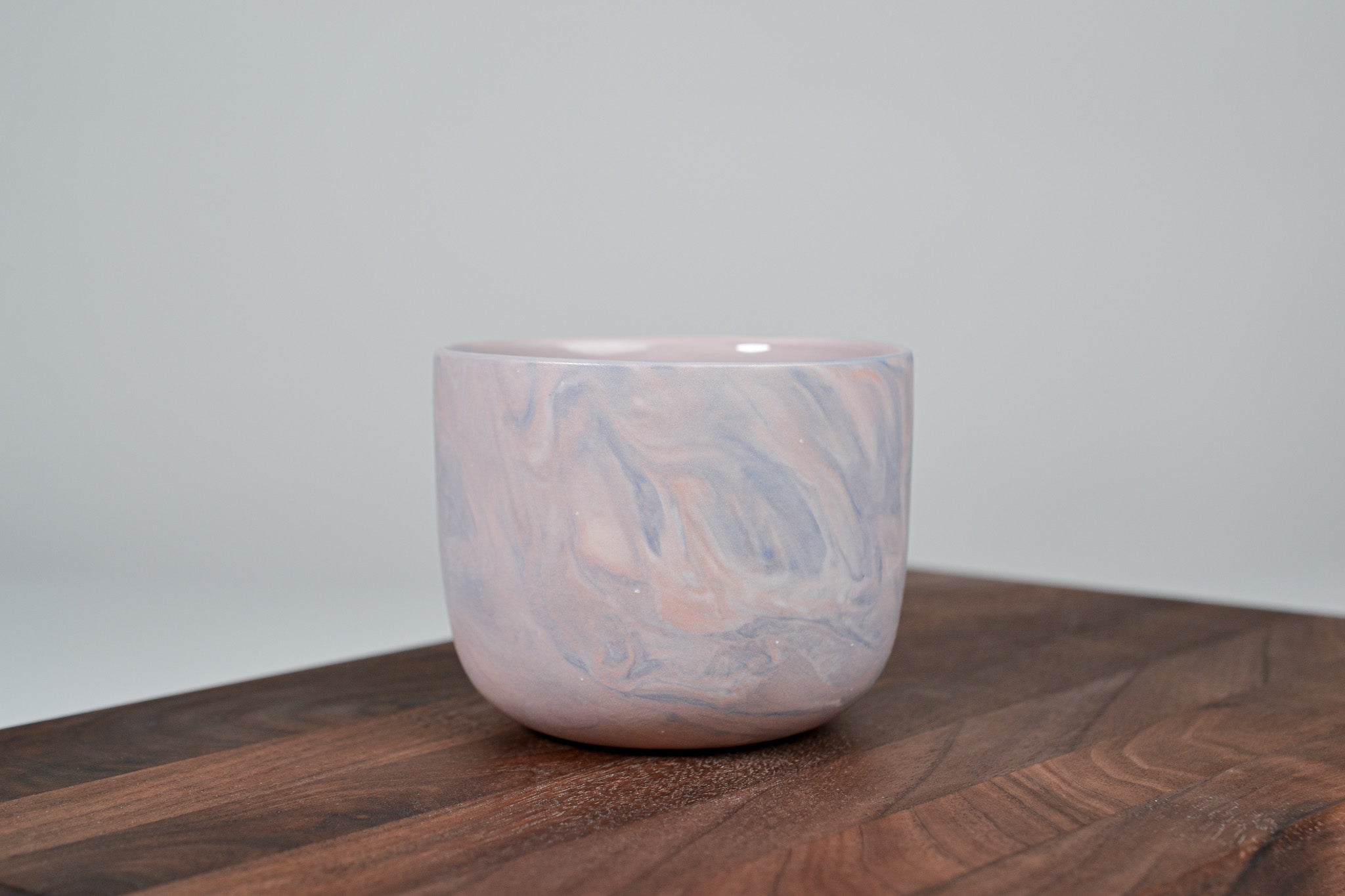 Kávový hrnek z porcelánu - Flow - červánkový - 200 ml