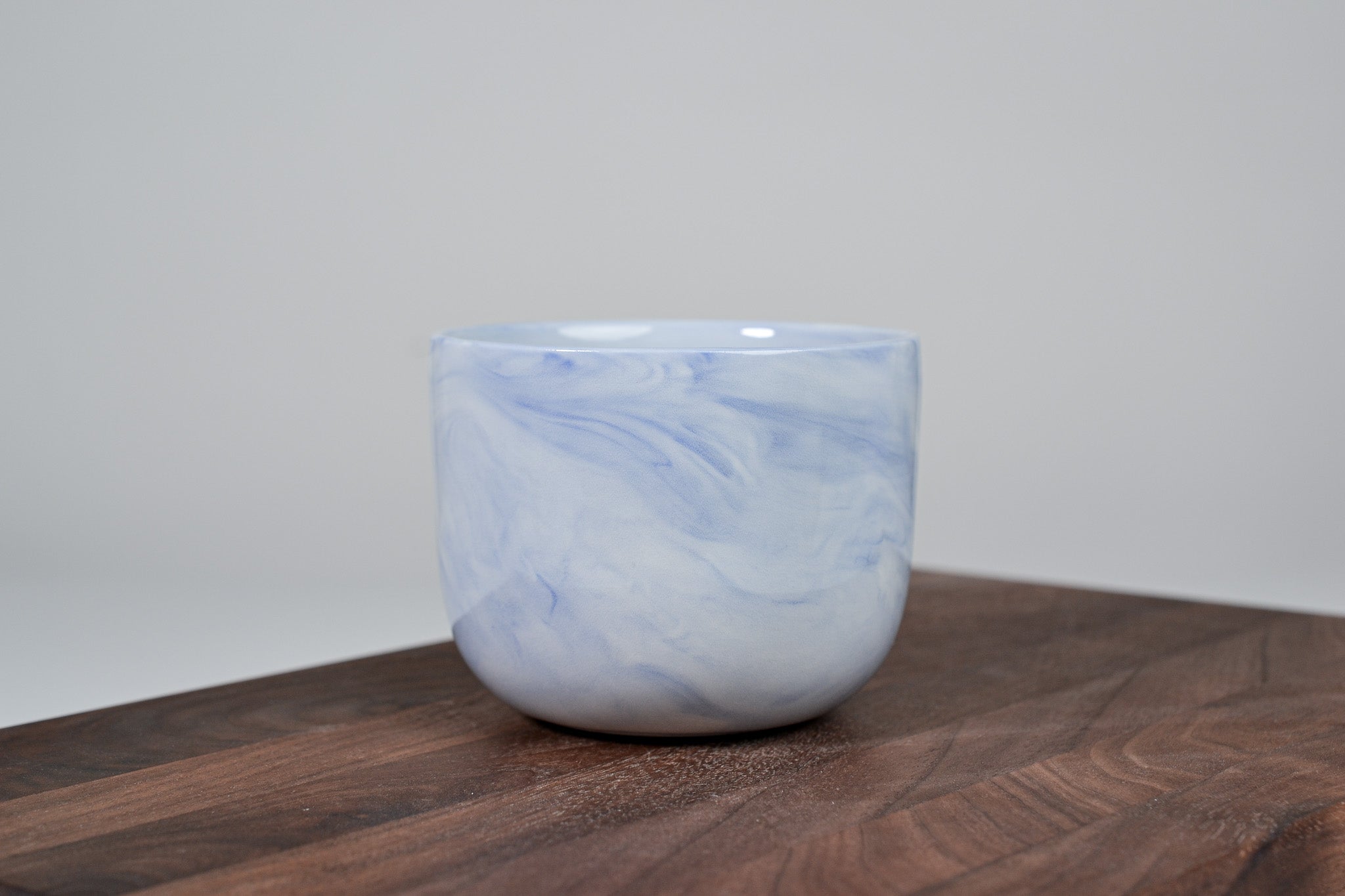 Kávový hrnek z porcelánu - Flow - modrý - 200 ml - lesklá verze
