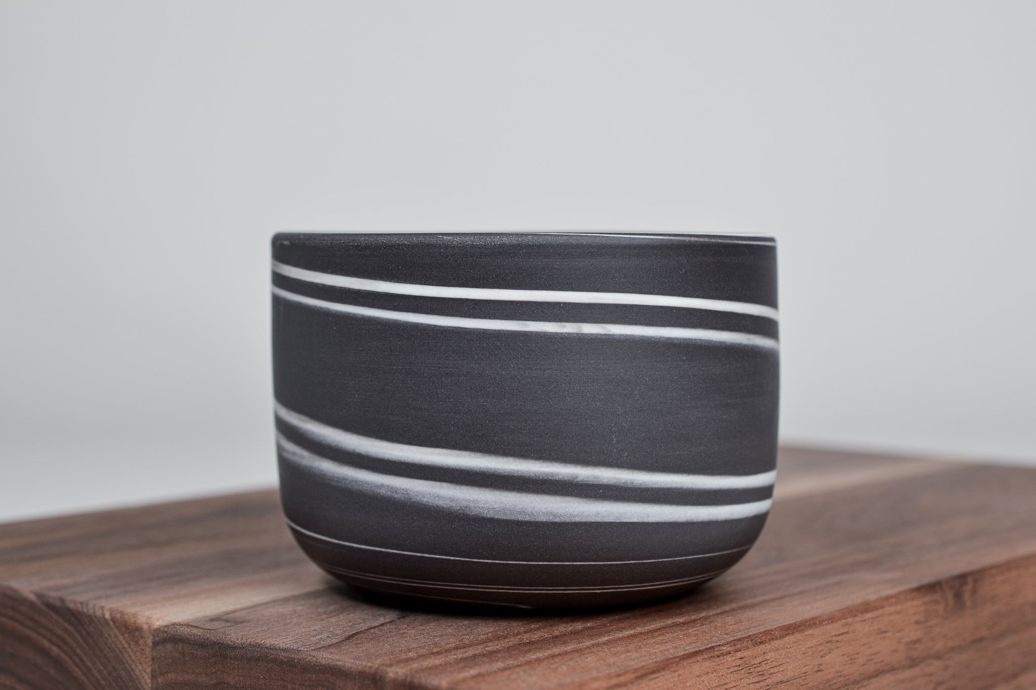 Kávový hrnek z porcelánu - Flow - 300 ml