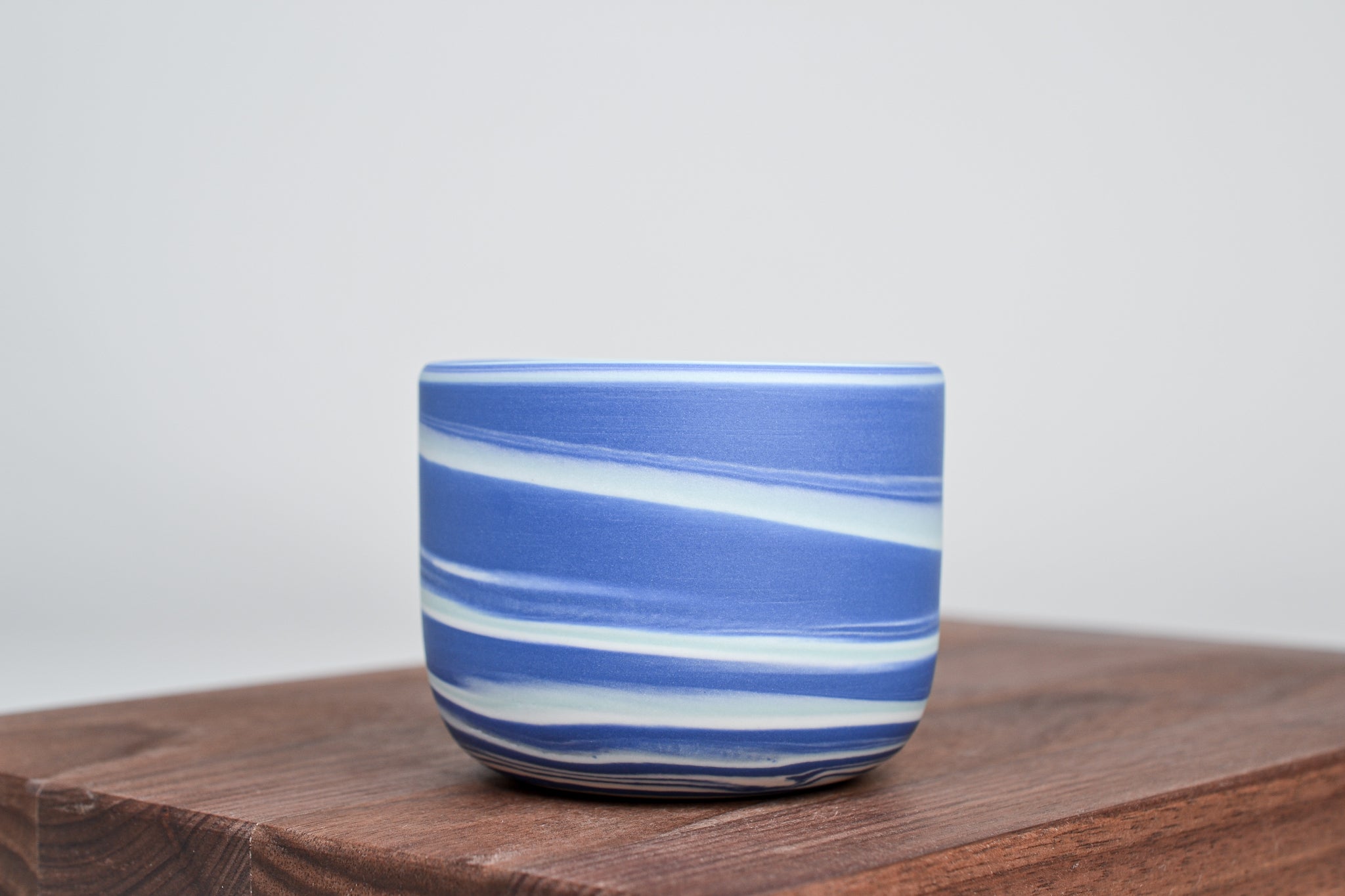 Let it flow. Porcelain cup. 190ml