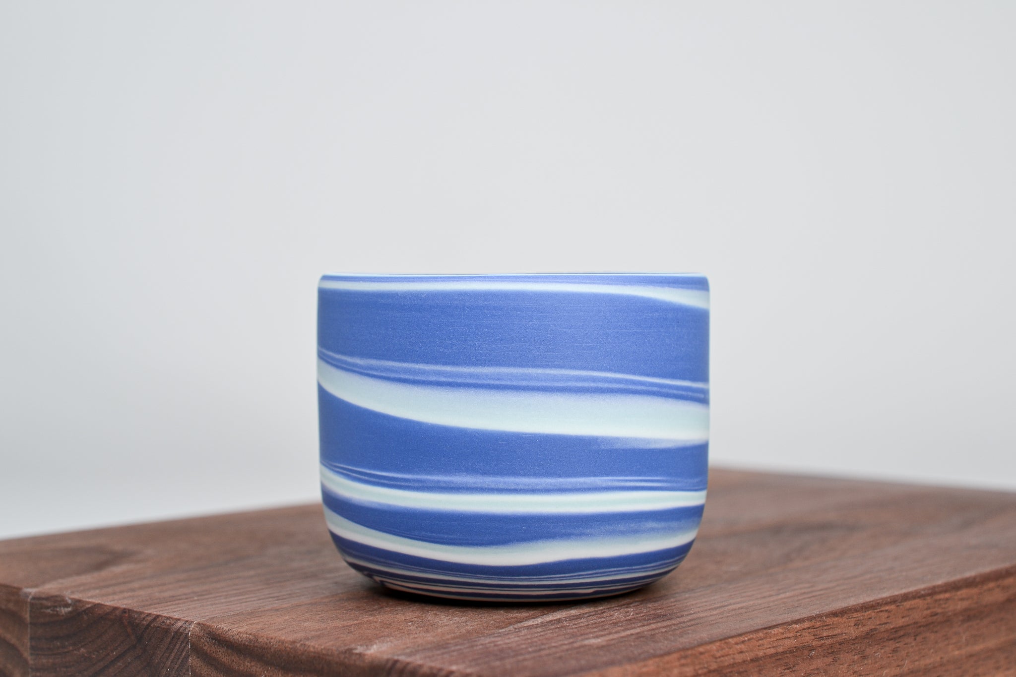 Let it flow. Porcelain cup. 190ml
