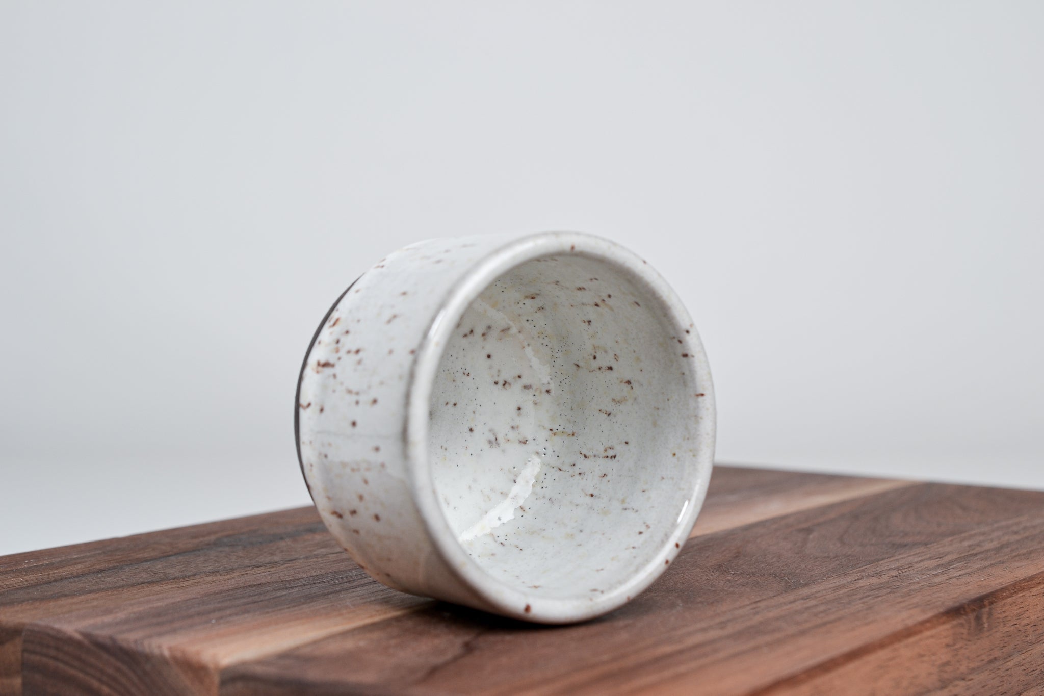 Keramický kávový šálek - stracciatella - 130 ml